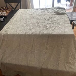 Room Essentials Cream Comforter